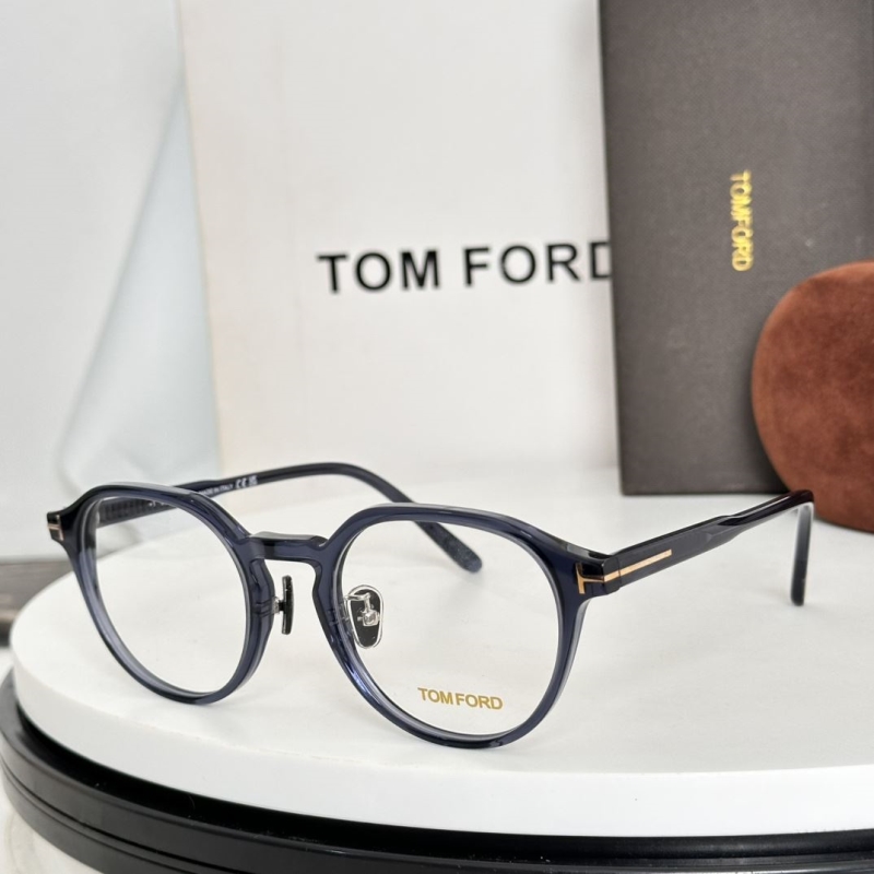 TOM FORD